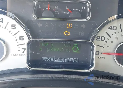 2010 Ford Expedition El Eddie Bauer/King Ranch z USA, uszkodzony, nr VIN 1FMJK1J53AEB63224